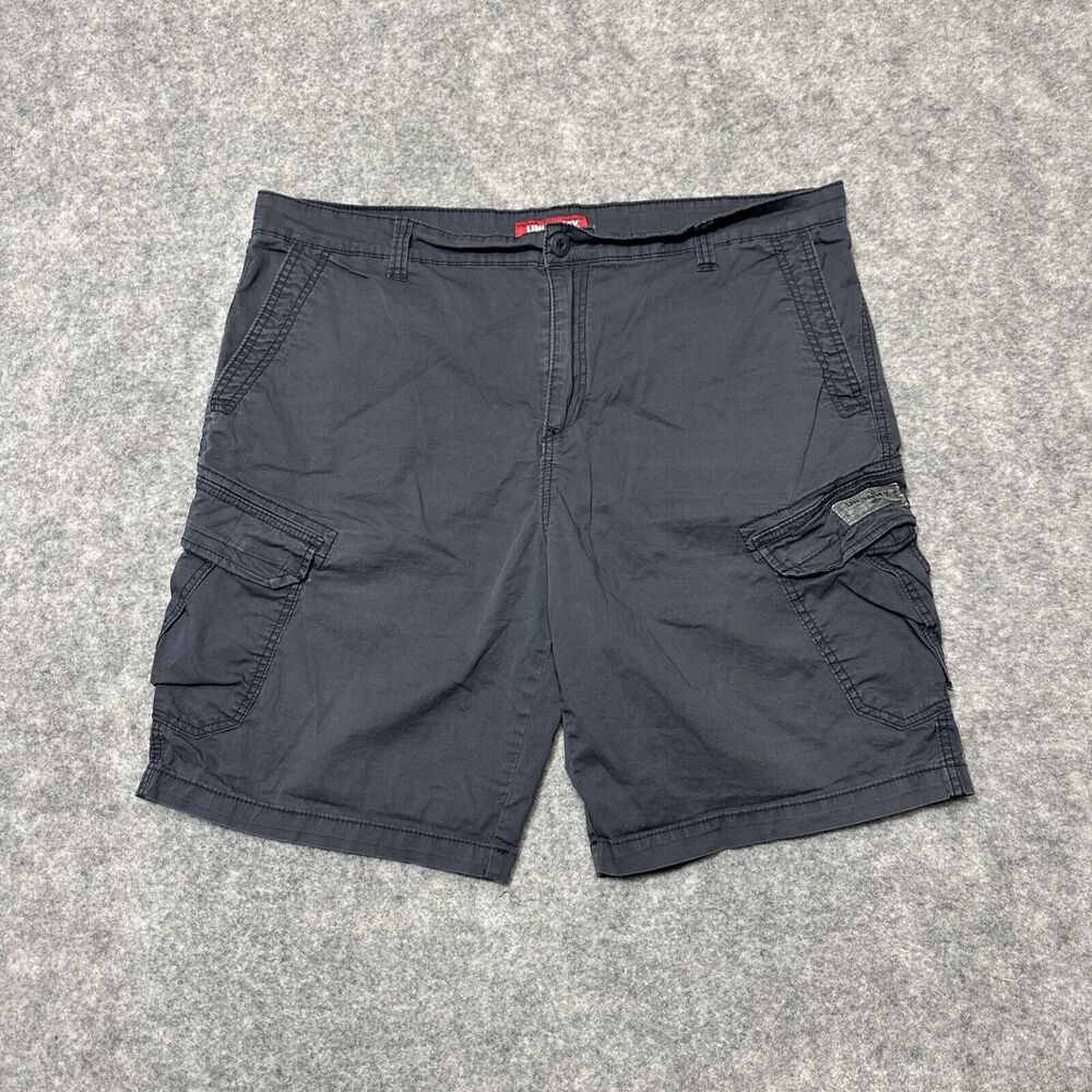 UNIONBAY Men's Cargo Shorts‎ Size 42 Black Dark Wash Shorts